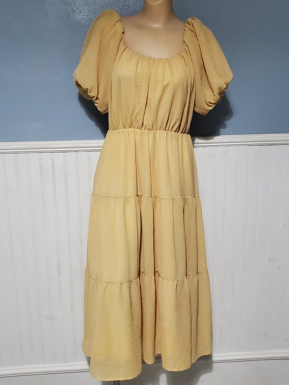 Astr The Label Madi Smocked Tiered Midi Dress Puff Sleeves Cottagecore Coquette